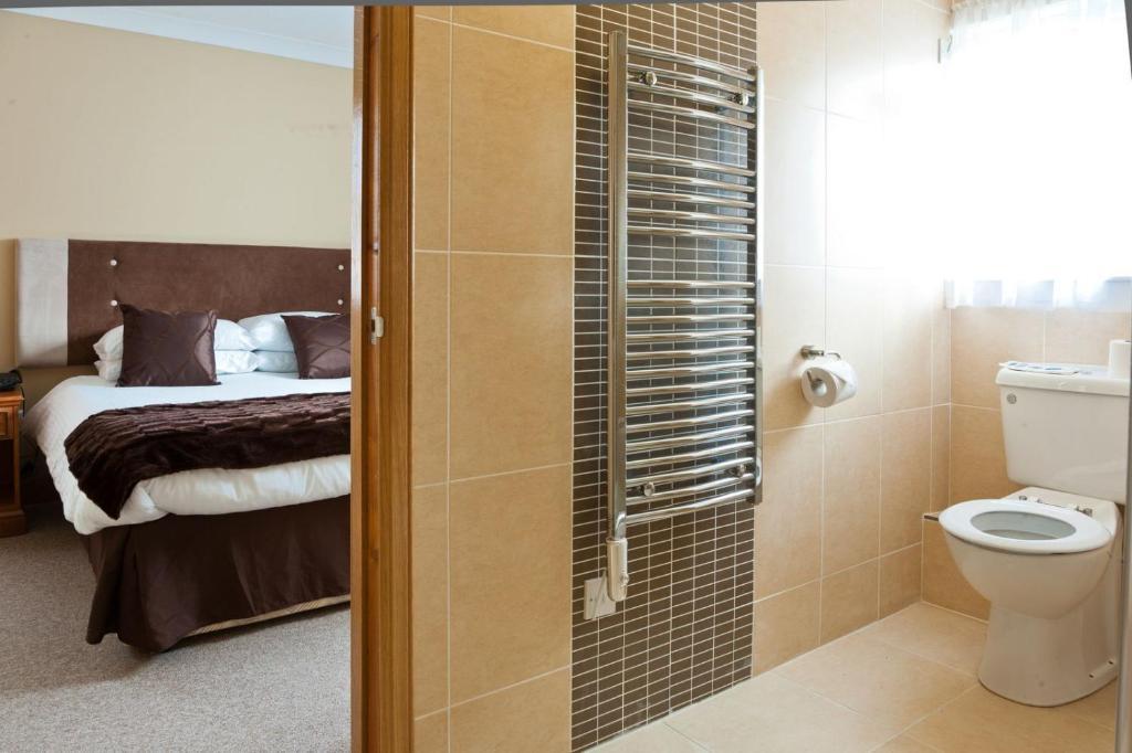 Caledonia Hotel Rosyth Bilik gambar